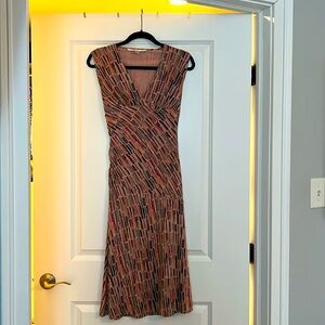 Diane vonFurstenberg size 2 100% silk dress